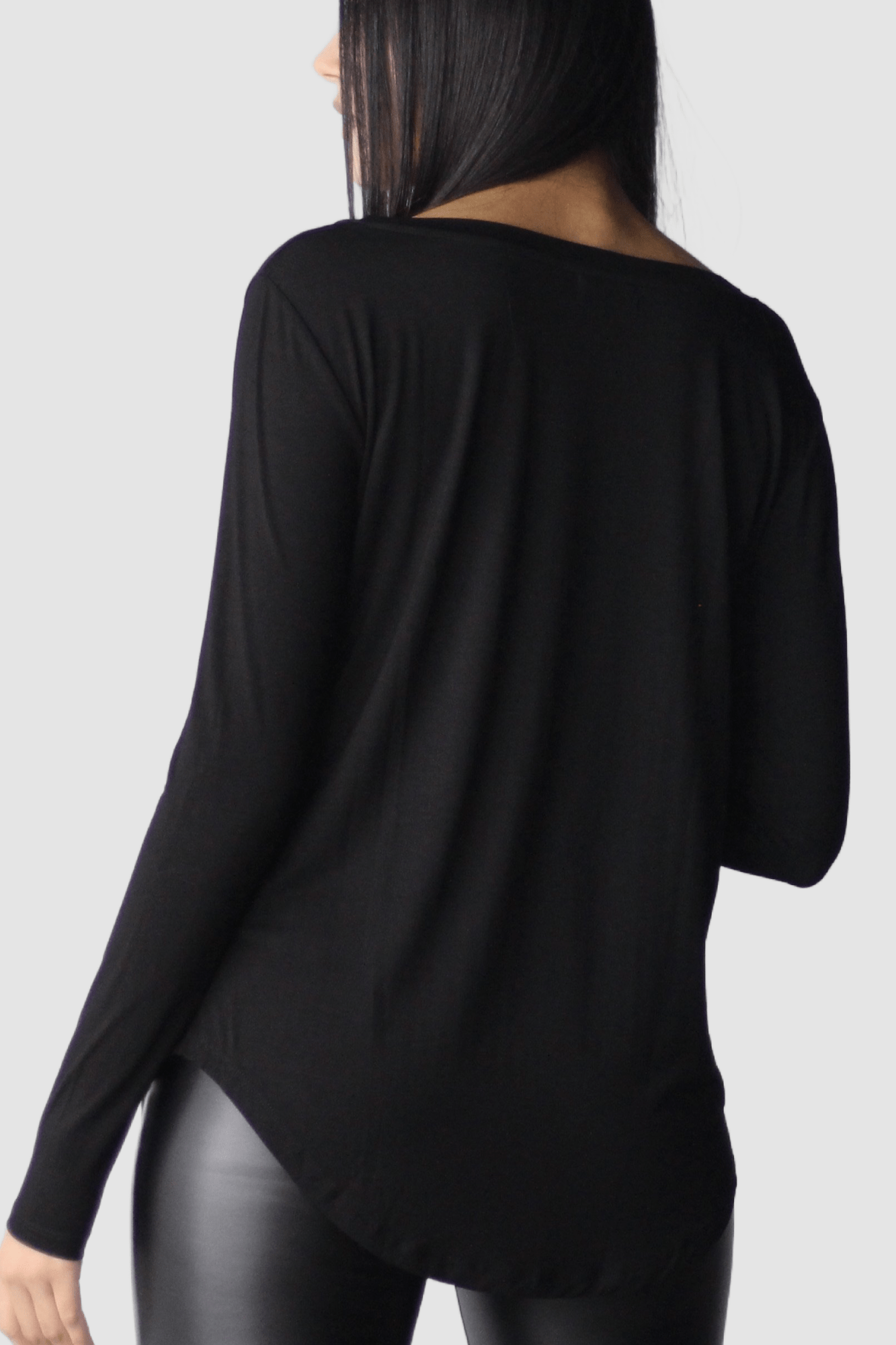 Long Sleeved Boyfriend T-Shirt - EMMYDEVEAUX